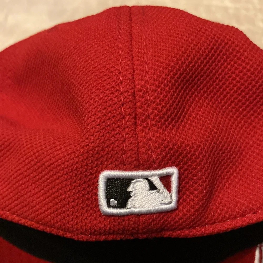 New Era new red